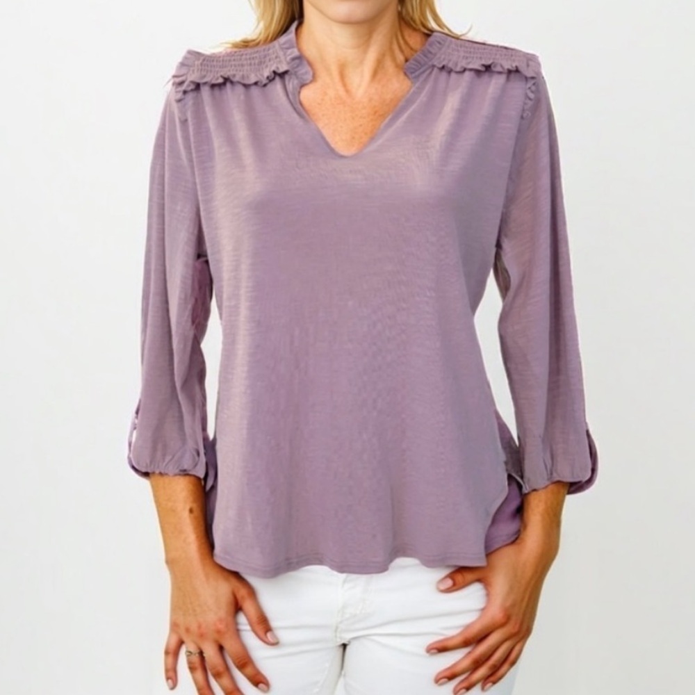 Beacon Apparel Lavender V Neck Top Small